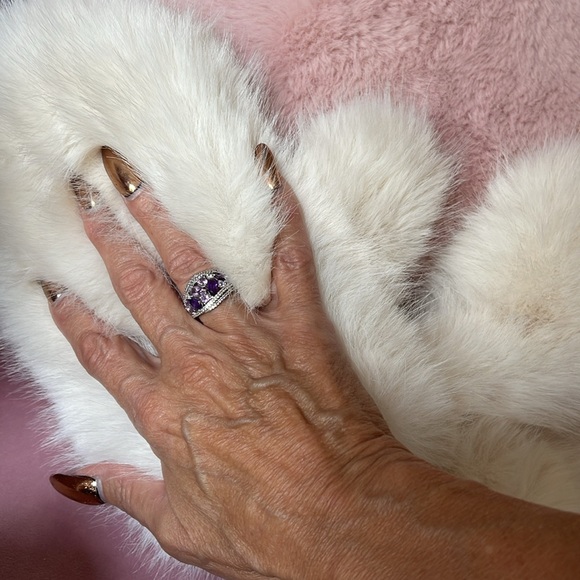 Cream Colored Faux Fur Mittens designed by AKIRA.. - Picture 10 of 12